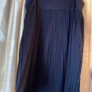 Women’s Pleaded Skirt. New with Tags